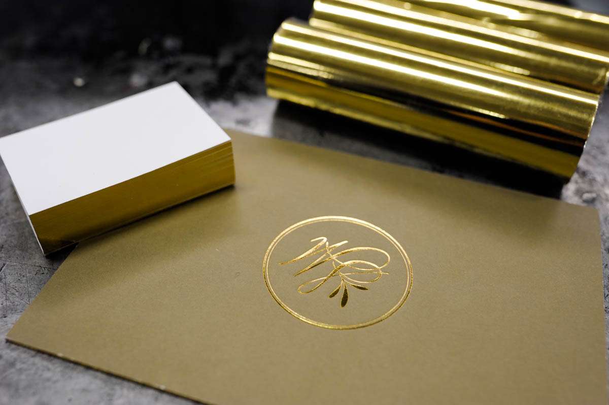 heissfolie-folienschnitt-gold-wolf-manufaktur-3